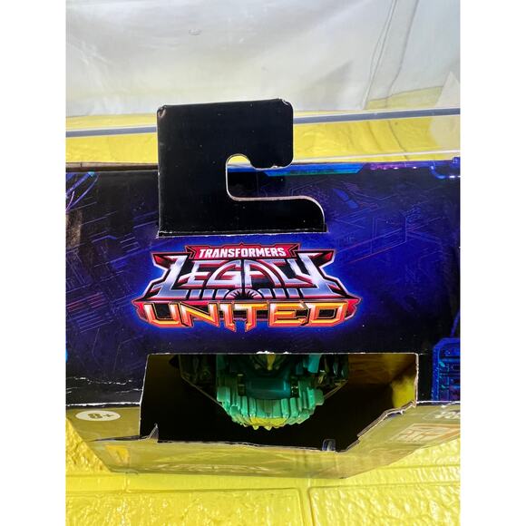 NEW Transformer Legacy United Deluxe Class Infernace Universe Shard - Picture 5 of 7